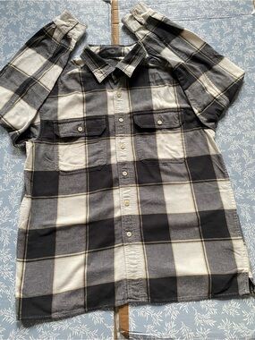 American Eagle Outfitters Black & Gray Plaid Button-Down Shirt